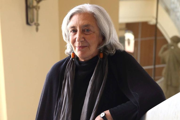 Clara Janés