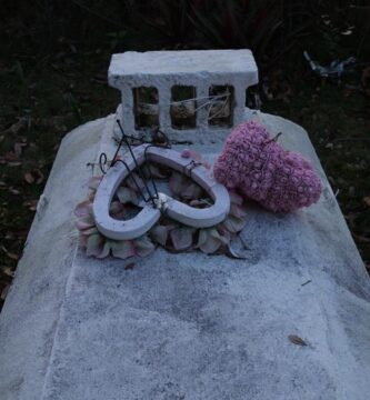 Dioses y monstruos, por Zacarías Santorini