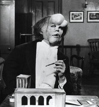 John Hurt y el hombre elefante, por Pedro García Cueto