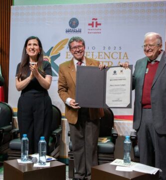 Luis García Montero, Kenia López Rabadán, Ricardo Monreal Ávila y Marco Antonio Campos