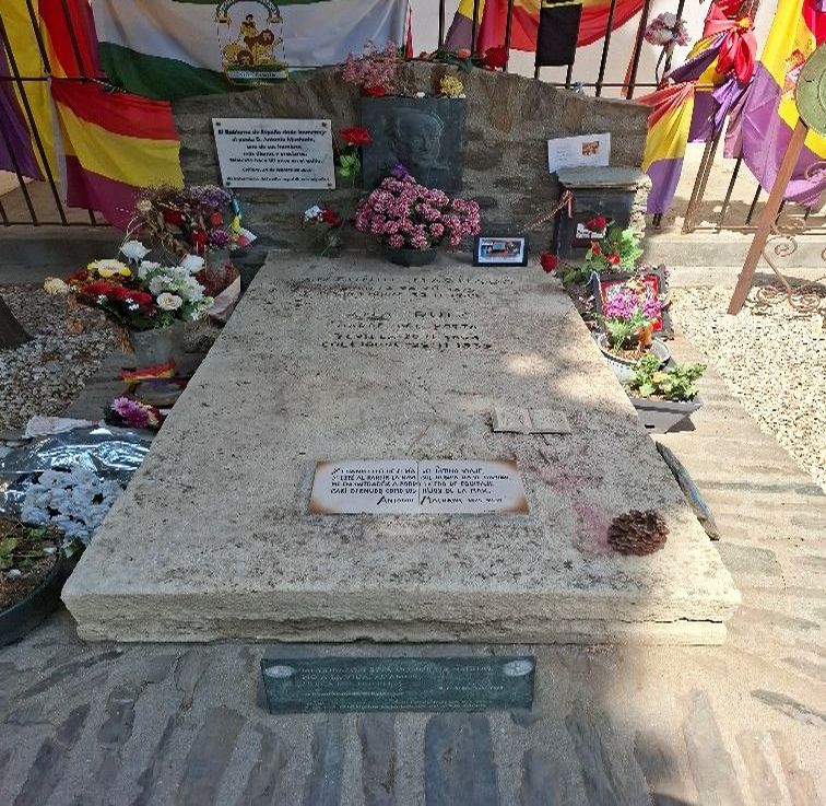 Tumba de Antonio Machado en Colliure
