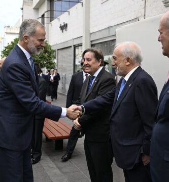 Felipe VI de España, Santiago Muñoz Machado y Luis García Montero