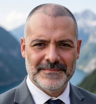 Javier A. Hernández