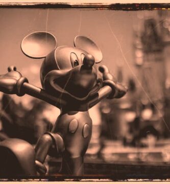 Mickey Mouse en el parque temático Magic Kingdom de Walt Disney World