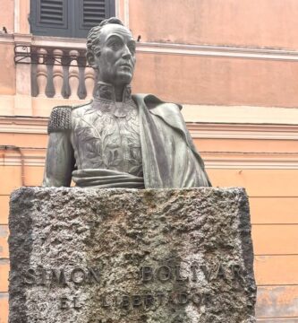 Monumento a Simón Bolívar en Arenzano