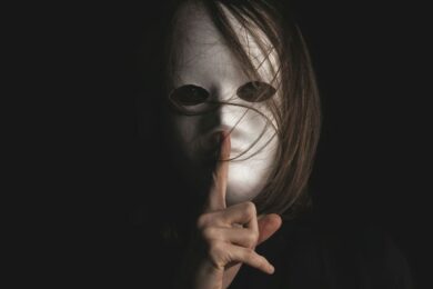 Contra cada carcelero: la poesía, por José Pulido