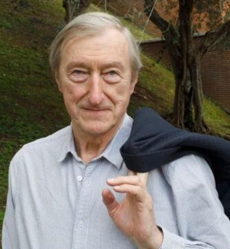 Julian Barnes