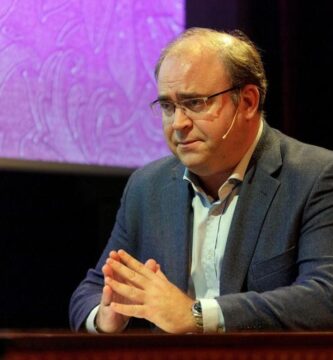 Carlos Navarro Antolín
