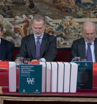 José Luis Escrivá, Felipe VI y Santiago Muñoz Machado