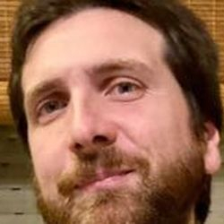 Adrián Amorós Castro